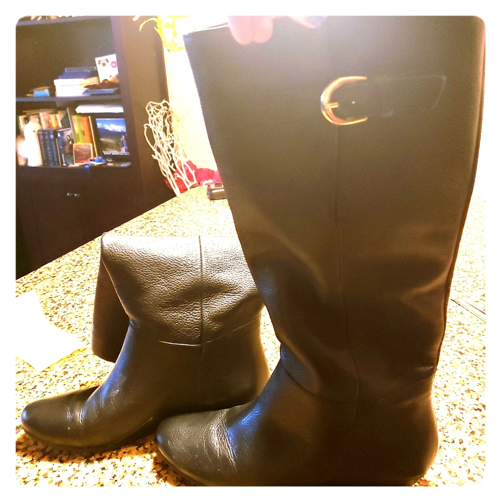 INTYCE Black Leather Boots by Steve Madden